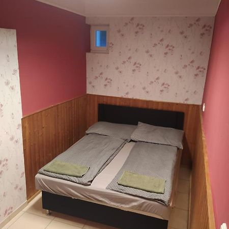 Pingpong Apartman Soltvadkert Exteriér fotografie