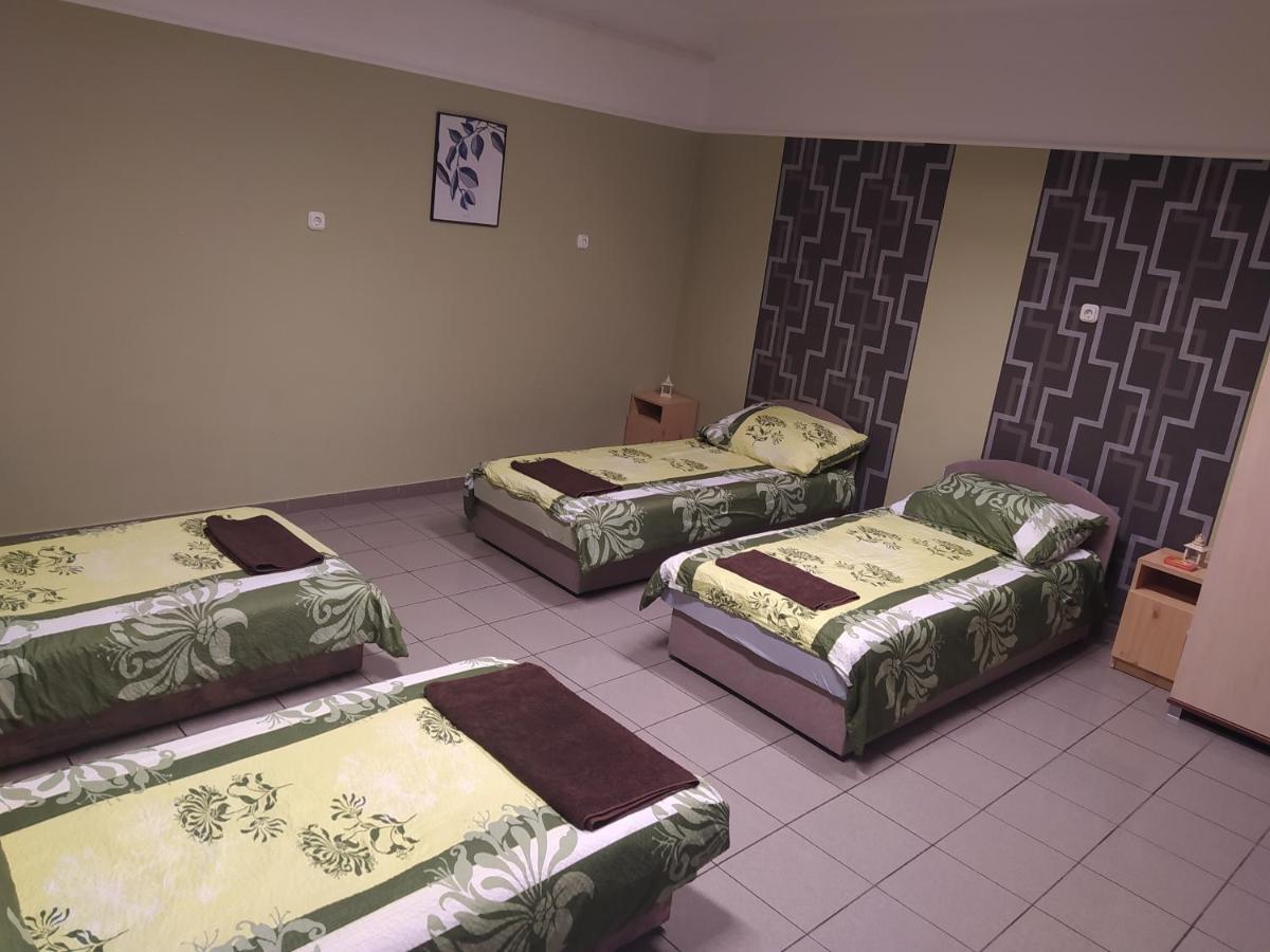 Pingpong Apartman Soltvadkert Exteriér fotografie